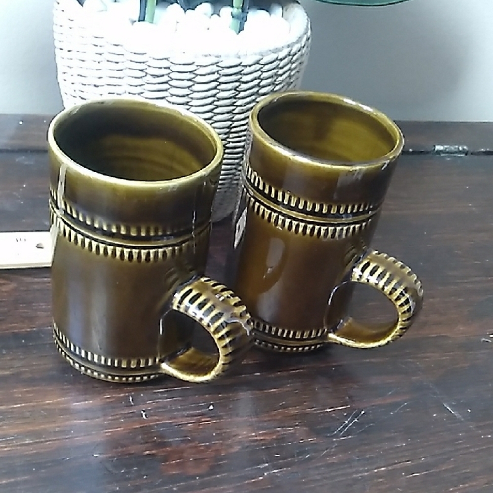 2 Pieces of PRINKNASH CERAMIC MUGS. Made In England #555